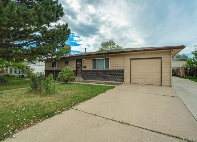 Property at 1231 W Radcliff Ave, Englewood, CO 80110, 4 beds, 2 baths