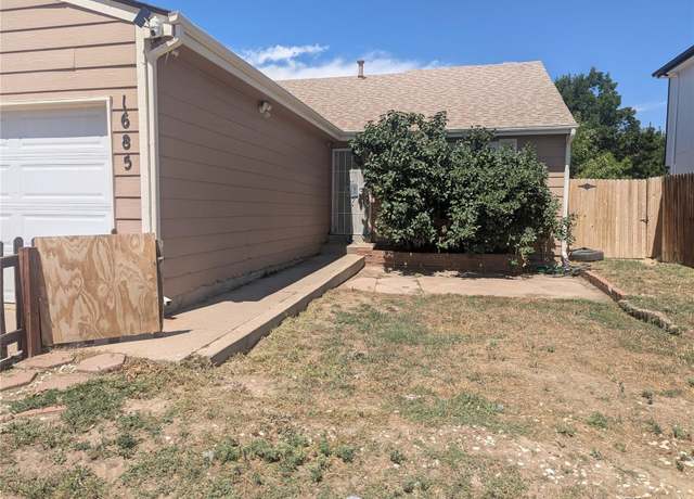 Property at 1685 Ensenada Way, Aurora, CO 80011, 4 beds, 2 baths