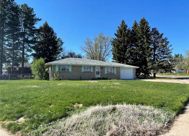 Property at 6552 S Pearl St, Centennial, CO 80121, 5 beds, 3 baths