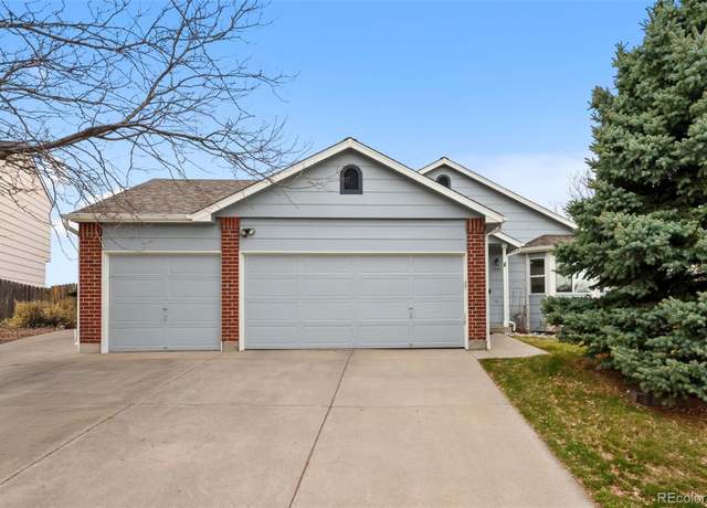 Property at 5343 S Ukraine Way, Aurora, CO 80015, 4 beds, 3 baths