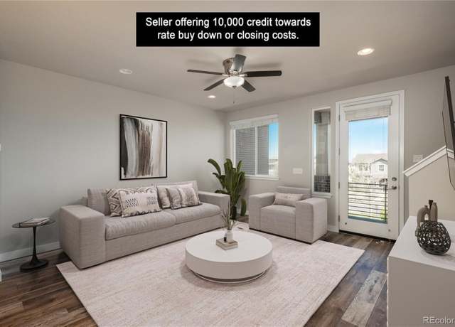Property at 630 E Hinsdale Ave, Littleton, CO 80122, 2 beds, 3 baths