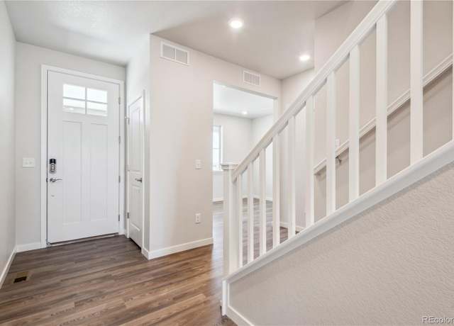Property at 3352 N Highlands Creek Pkwy, Aurora, CO 80019, 4 beds, 3 baths