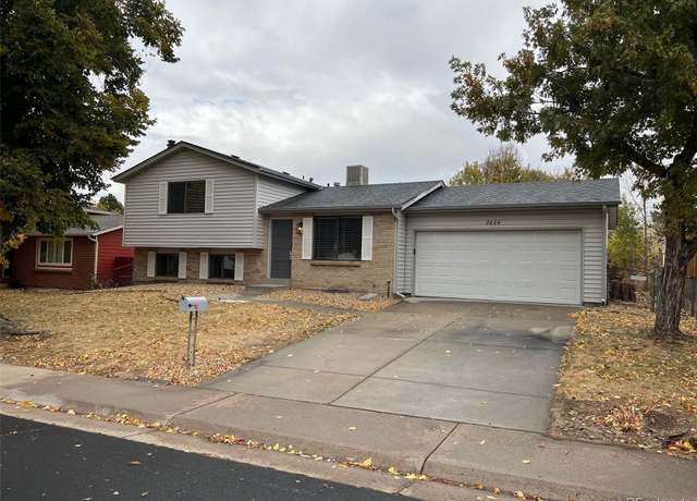 Property at 2604 S Carson Way, Aurora, CO 80014, 3 beds, 2 baths