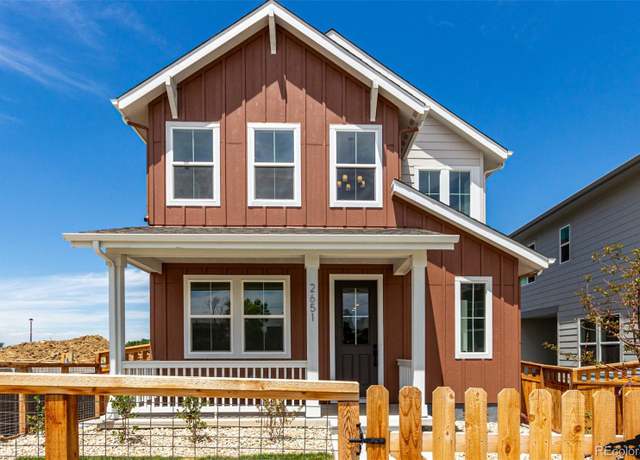Property at 2651 E 102nd Pl, Thornton, CO 80229, 3 beds, 3 baths