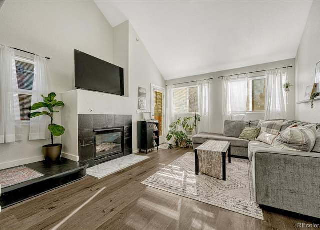Property at 970 S Dawson Way #10, Aurora, CO 80012, 2 beds, 2 baths