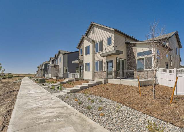Property at 1224 S Algonquian St, Aurora, CO 80018, 3 beds, 3 baths
