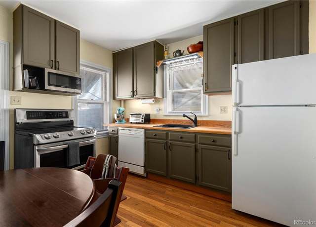Property at 2886 S Acoma St, Englewood, CO 80110, 3 beds, 2 baths