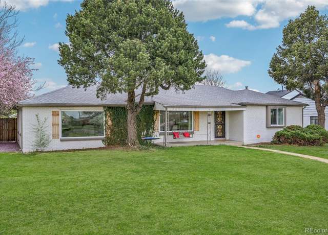 Property at 3285 N Monaco Pkwy, Denver, CO 80207, 4 beds, 2 baths