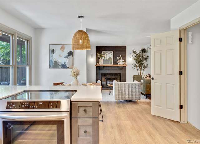 Property at 10016 Teton Ct, Lone Tree, CO 80124, 5 beds, 4 baths