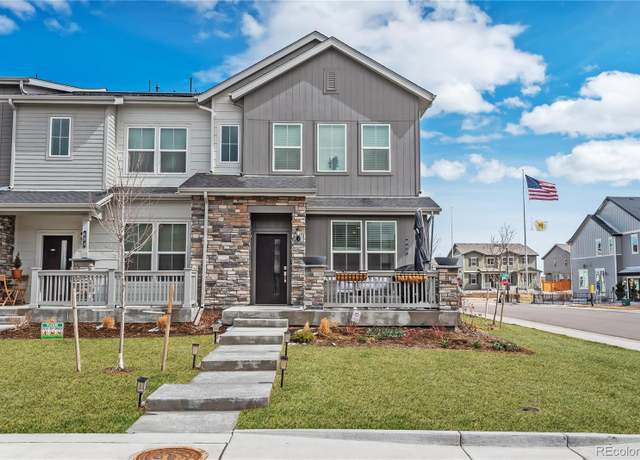 Property at 688 N Bersshine Ct, Watkins, CO 80137, 3 beds, 3 baths