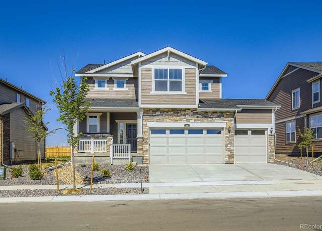 Property at 390 Donna Ln, Johnstown, CO 80534, 4 beds, 3 baths