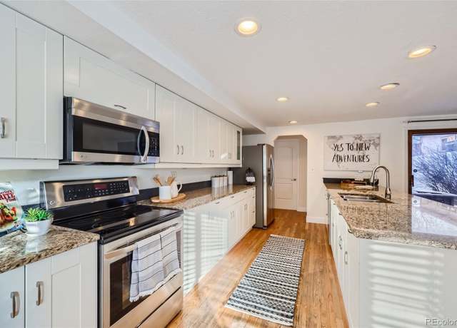 Property at 462 Anderson St, Castle Rock, CO 80104, 4 beds, 3 baths