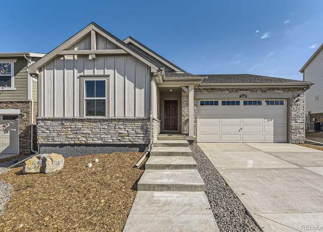 Property at 22015 E 39th Ave, Aurora, CO 80019, 4 beds, 2 baths