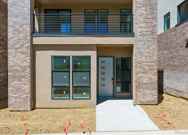 Property at 11475 E Briarwood Cir, Centennial, CO 80112, 3 beds, 4 baths