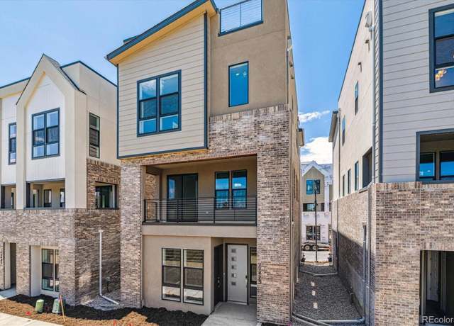 Property at 11475 E Briarwood Cir, Centennial, CO 80112, 3 beds, 4 baths