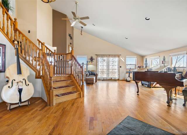 Property at 11730 Pointe View Dr, Longmont, CO 80503, 4 beds, 4 baths