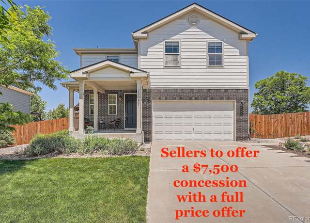 Property at 25097 E Lake Dr, Aurora, CO 80016, 3 beds, 4 baths