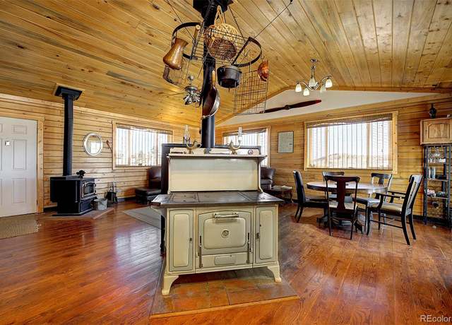 Property at 2005 Cahokia Rd, Hartsel, CO 80449, 3 beds, 2 baths