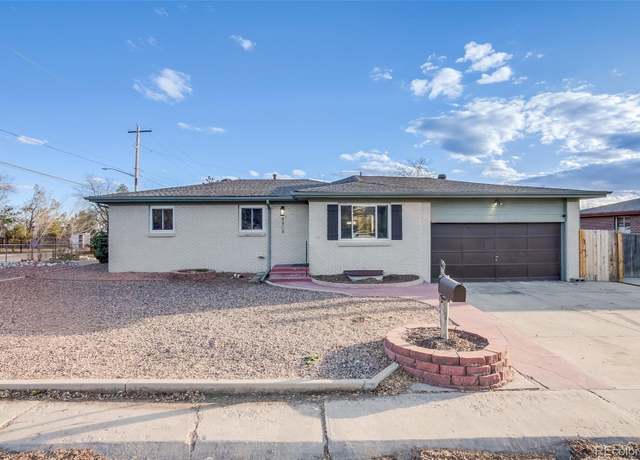 Property at 8408 W 62nd Pl, Arvada, CO 80004, 6 beds, 3 baths