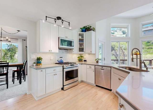 Property at 7084 Fox Paw Trl, Littleton, CO 80125, 4 beds, 3 baths