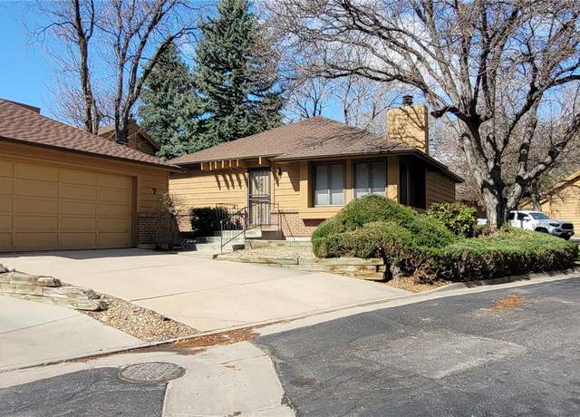 Property at 7 S Eagle Cir, Aurora, CO 80012, 2 beds, 3 baths