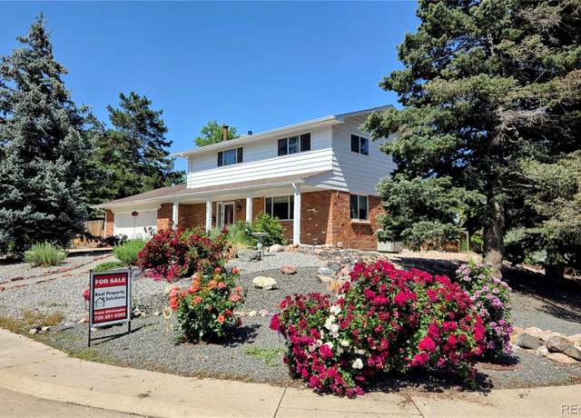 Property at 984 S Braun Dr, Lakewood, CO 80228, 4 beds, 3 baths