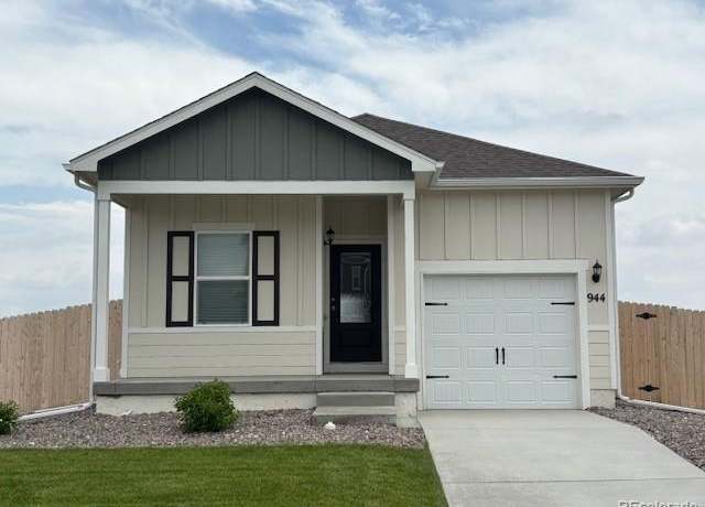Property at 944 Savona Ave, Fort Lupton, CO 80621, 2 beds, 2 baths