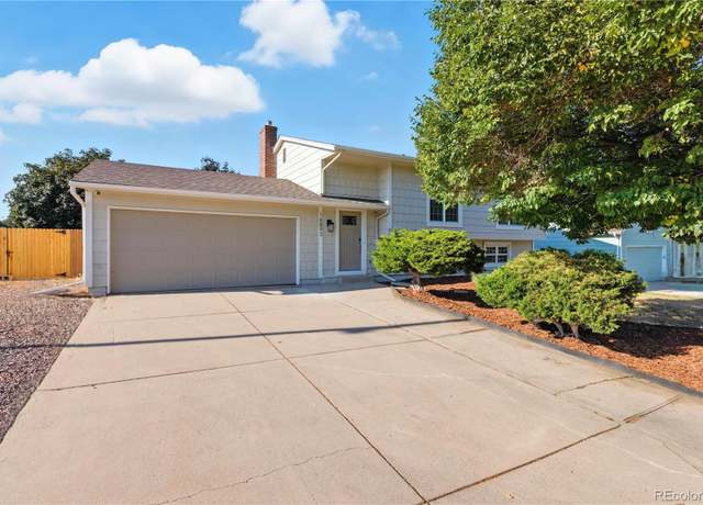 Property at 16892 E Arkansas Dr, Aurora, CO 80017, 3 beds, 2 baths