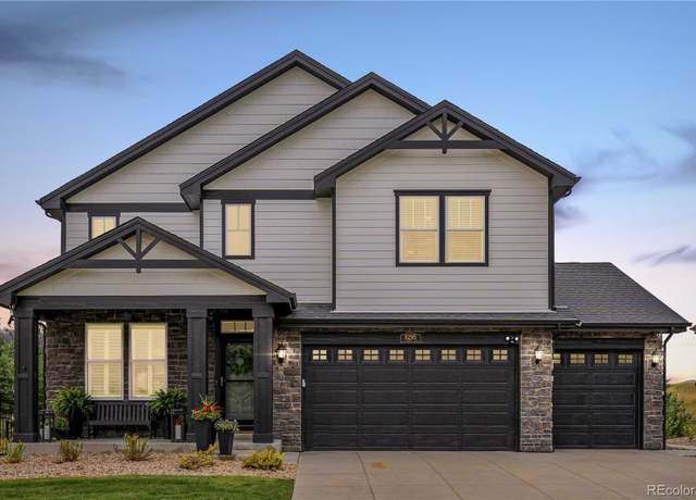 Property at 8295 S Country Club Pkwy, Aurora, CO 80016, 4 beds, 4 baths