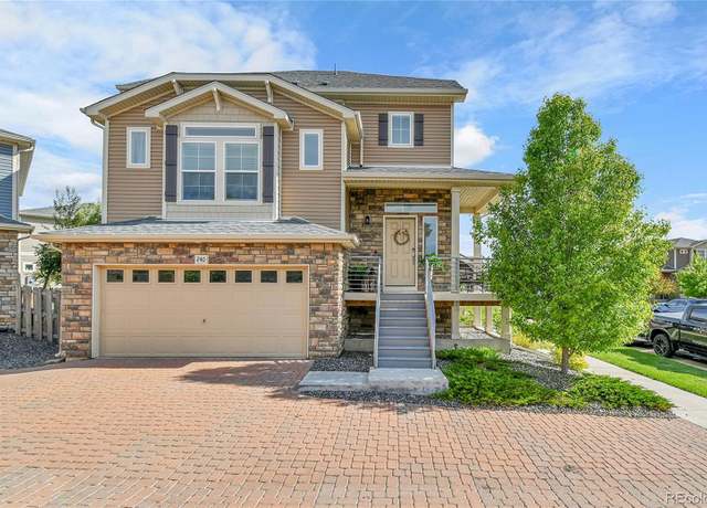 Property at 240 S Oak Hill St, Aurora, CO 80018, 3 beds, 3 baths