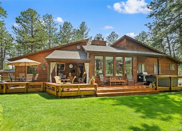 Property at 4407 Delaware Dr, Larkspur, CO 80118, 4 beds, 3 baths