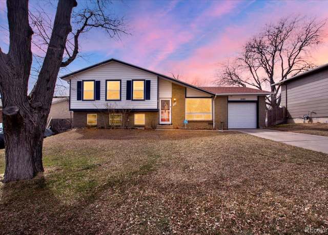 Property at 1565 S Helena Cir, Aurora, CO 80017, 4 beds, 2 baths