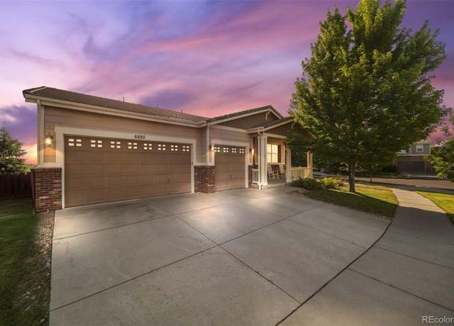 Property at 6885 S Buchanan Ct, Aurora, CO 80016, 5 beds, 5 baths