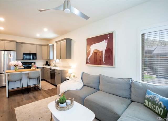 Property at 2 Uneva Ct, Eagle, CO 81631, 2 beds, 3 baths
