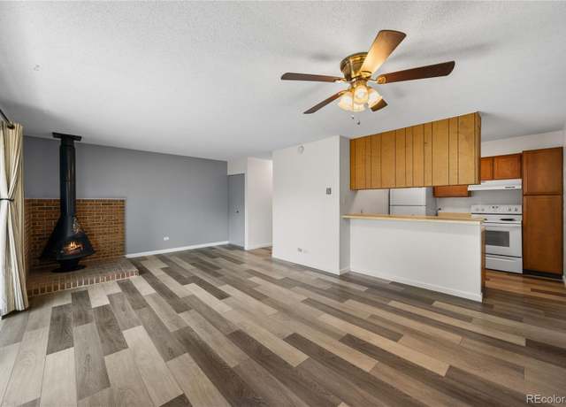 Property at 2150 S Vaughn Way Unit 302D, Aurora, CO 80014, 1 bed, 1 bath