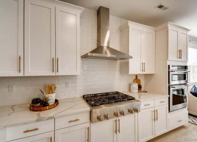 Property at 364 N Geneva St, Aurora, CO 80010, 3 beds, 3 baths