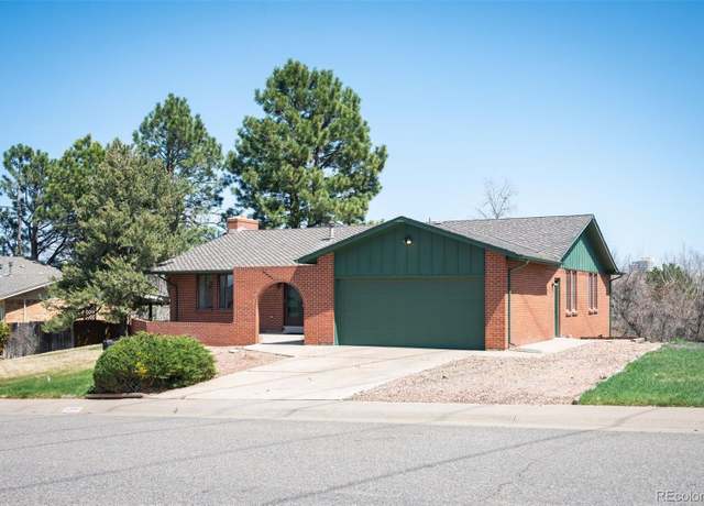 Property at 6096 S Monaco Way, Centennial, CO 80111, 4 beds, 3 baths