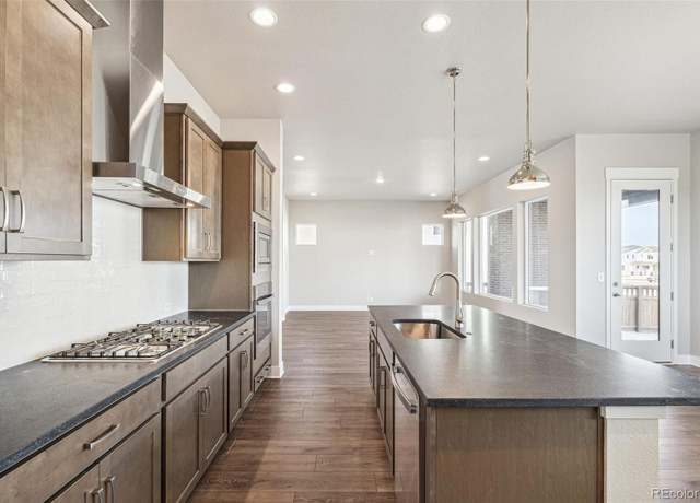 Property at 21295 E 61 Dr, Aurora, CO 80019, 3 beds, 3 baths