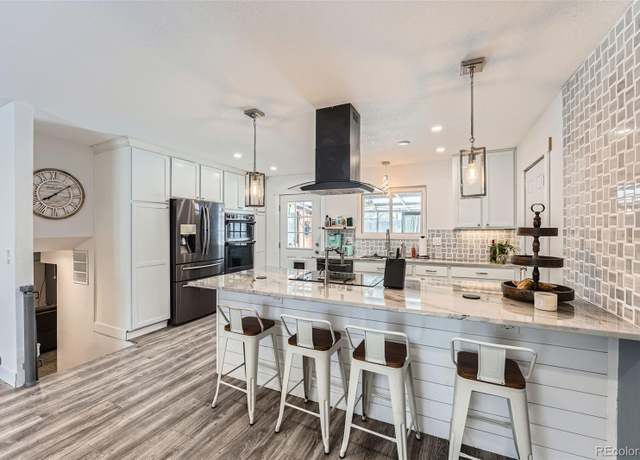 Property at 1599 S Telluride St, Aurora, CO 80017, 3 beds, 2 baths