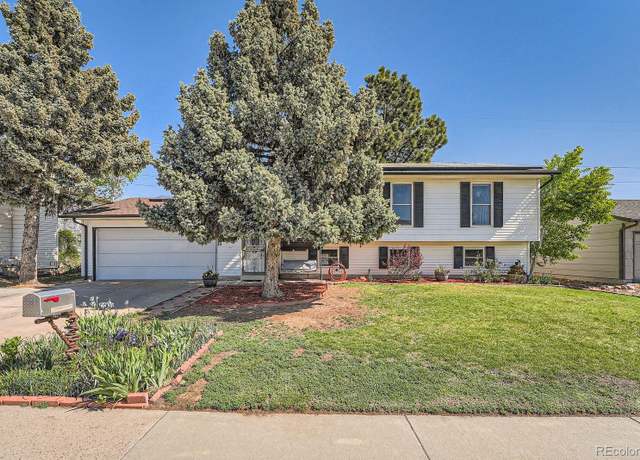 Property at 15531 E Jewell Pl, Aurora, CO 80013, 4 beds, 2 baths