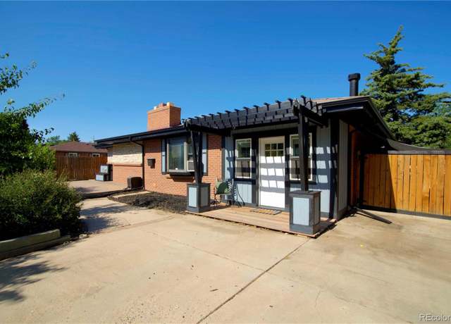 Property at 423 Lima St, Aurora, CO 80010, 6 beds, 4 baths