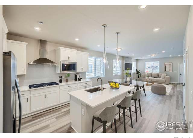 Property at 2848 South Flat Cir, Longmont, CO 80503, 3 beds, 3 baths