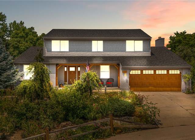 Property at 7943 S Marion Ct, Centennial, CO 80122, 4 beds, 3 baths
