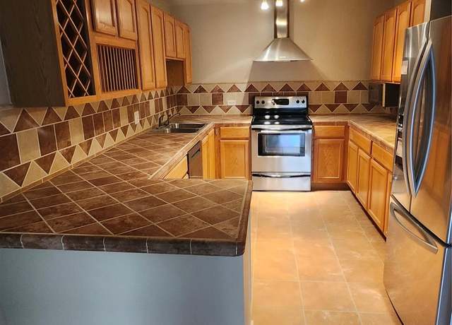 Property at 755 S Clinton St Unit 6B, Denver, CO 80247, 2 beds, 2 baths