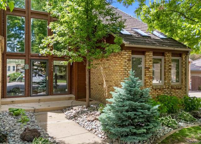 Property at 10886 E Crestline Cir, Englewood, CO 80111, 5 beds, 4 baths