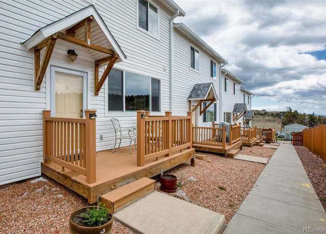 Property at 425 W Eaton Ave, Cripple Creek, CO 80813, 2 beds, 3 baths