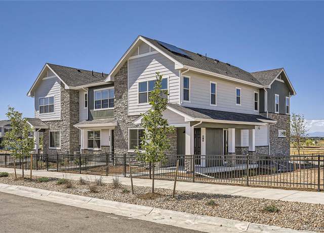 Property at 95 N Vandriver Pl, Aurora, CO 80018, 3 beds, 3 baths