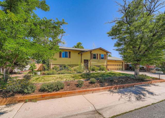 Property at 12149 E Oregon Dr, Aurora, CO 80012, 4 beds, 2 baths