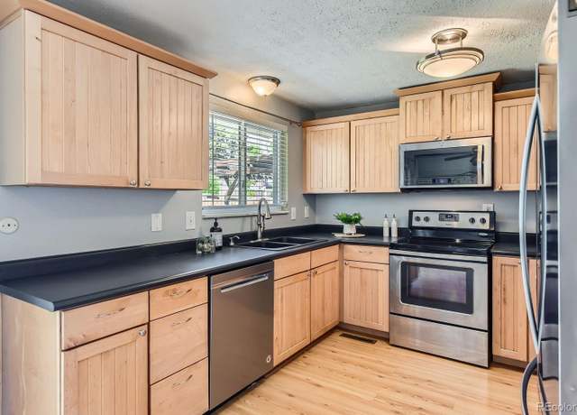 Property at 13483 Achilles Dr, Lone Tree, CO 80124, 4 beds, 2 baths