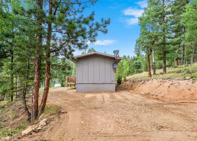 Property at 900 Beaver Creek Dr, Florissant, CO 80816, 3 beds, 2 baths
